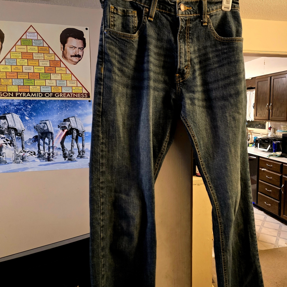 Men's Levi Jeans